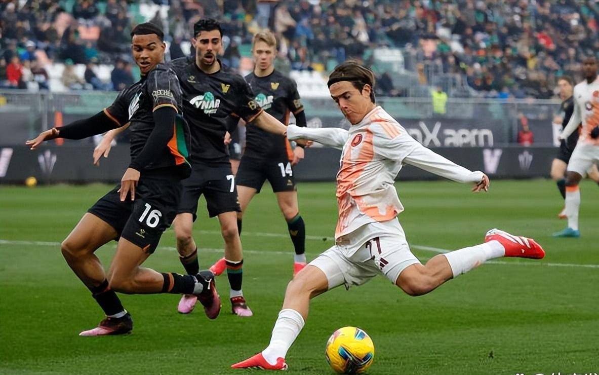 关于皇家社会豪取联赛第一，连胜追赶领头羊的信息