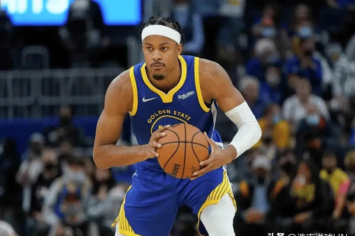 勇士队核心球员重伤返场，球队备受关注