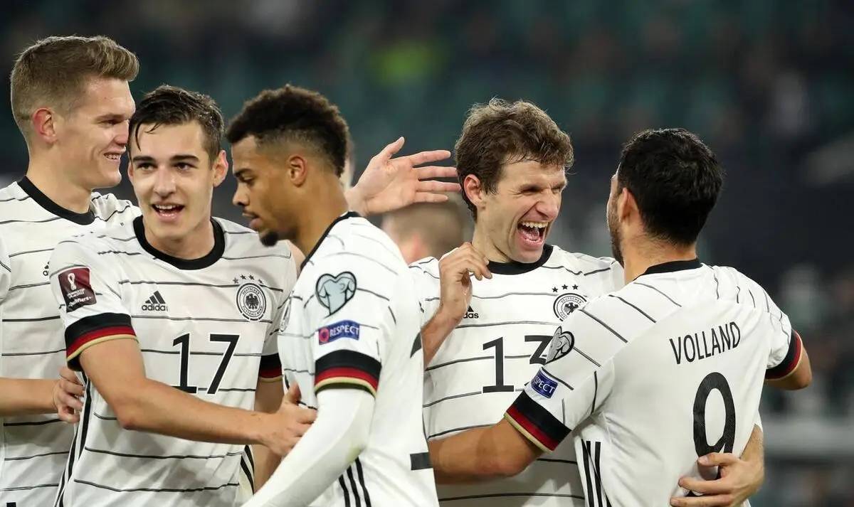 开云体育下载-包含德国队阵容调整，正备战下一场关键对决的词条