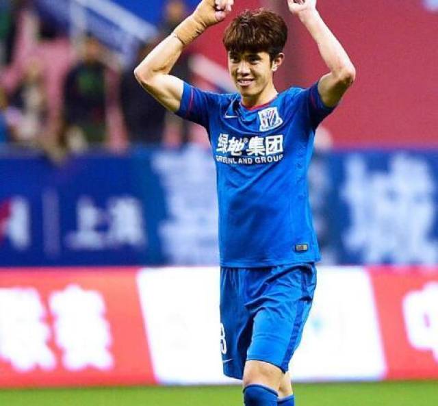 大连一方后防线连续失误，输球收场的简单介绍