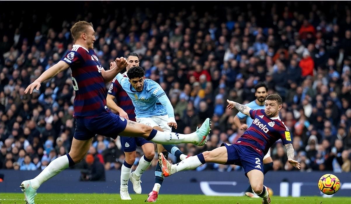 开云官网-曼城高居榜首，稳坐英超之巅