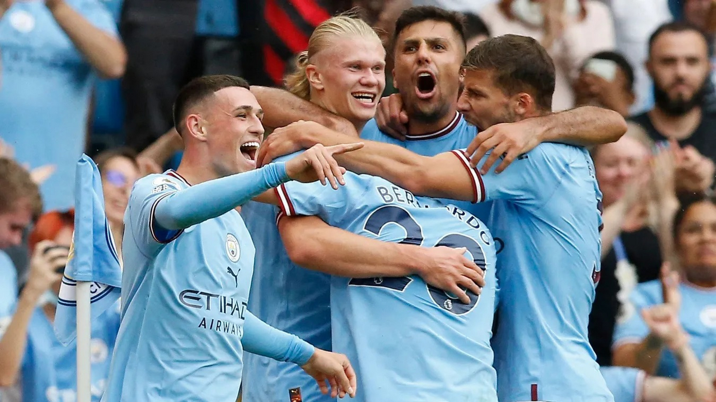 曼城高居榜首，稳坐英超之巅