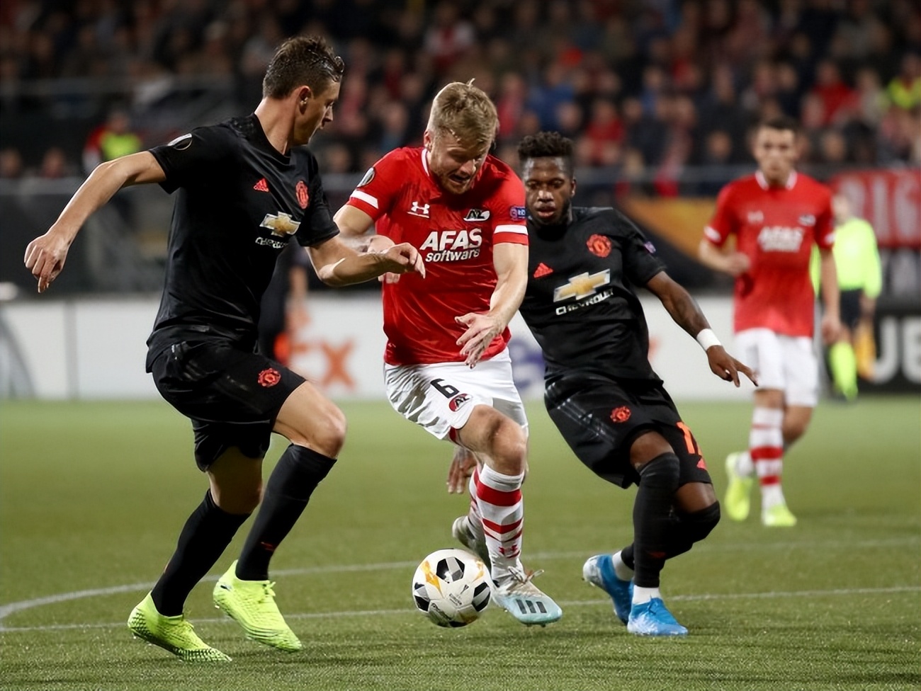 利物浦在对阵沃特福德比赛中失利