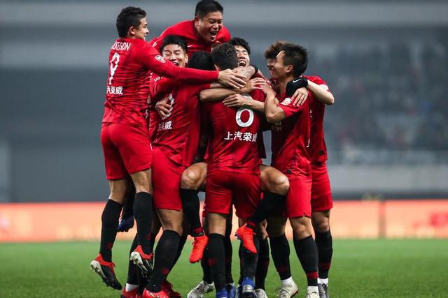 球队遭遇伤病潮，主力阵容暂时动摇的简单介绍