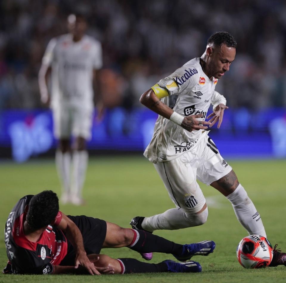 巴黎圣日耳曼再战傲尼马，内马尔两连失晋级悬了的简单介绍