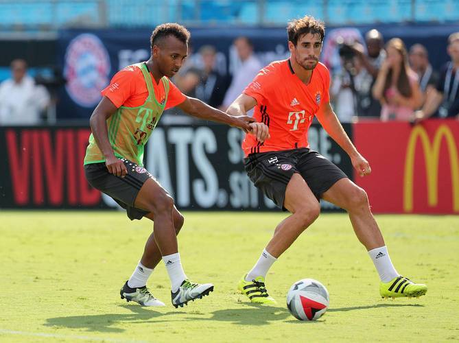 国际足球比赛激烈较量，球队实力对抗的简单介绍