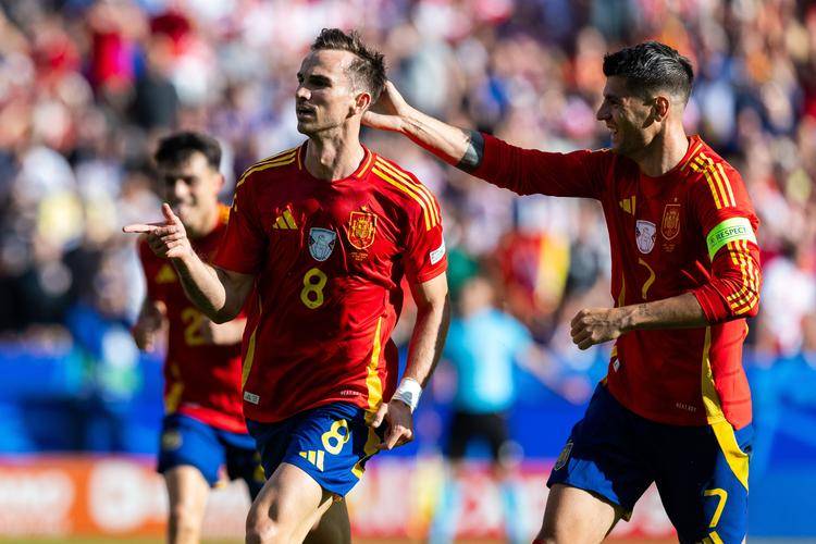 关于毕尔巴鄂与埃瓦尔交锋，谁能占据上风的信息