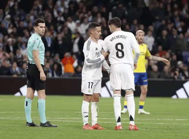 开云体育APP下载-传奇战局！皇马力克对手，全队士气高涨！