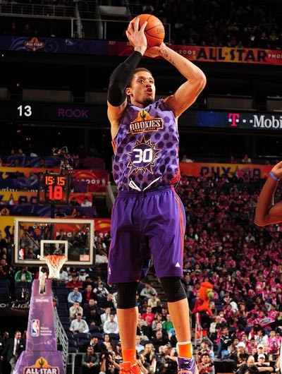 包含奥地利维也纳卫冕欧联赛，锋线压制局势的词条