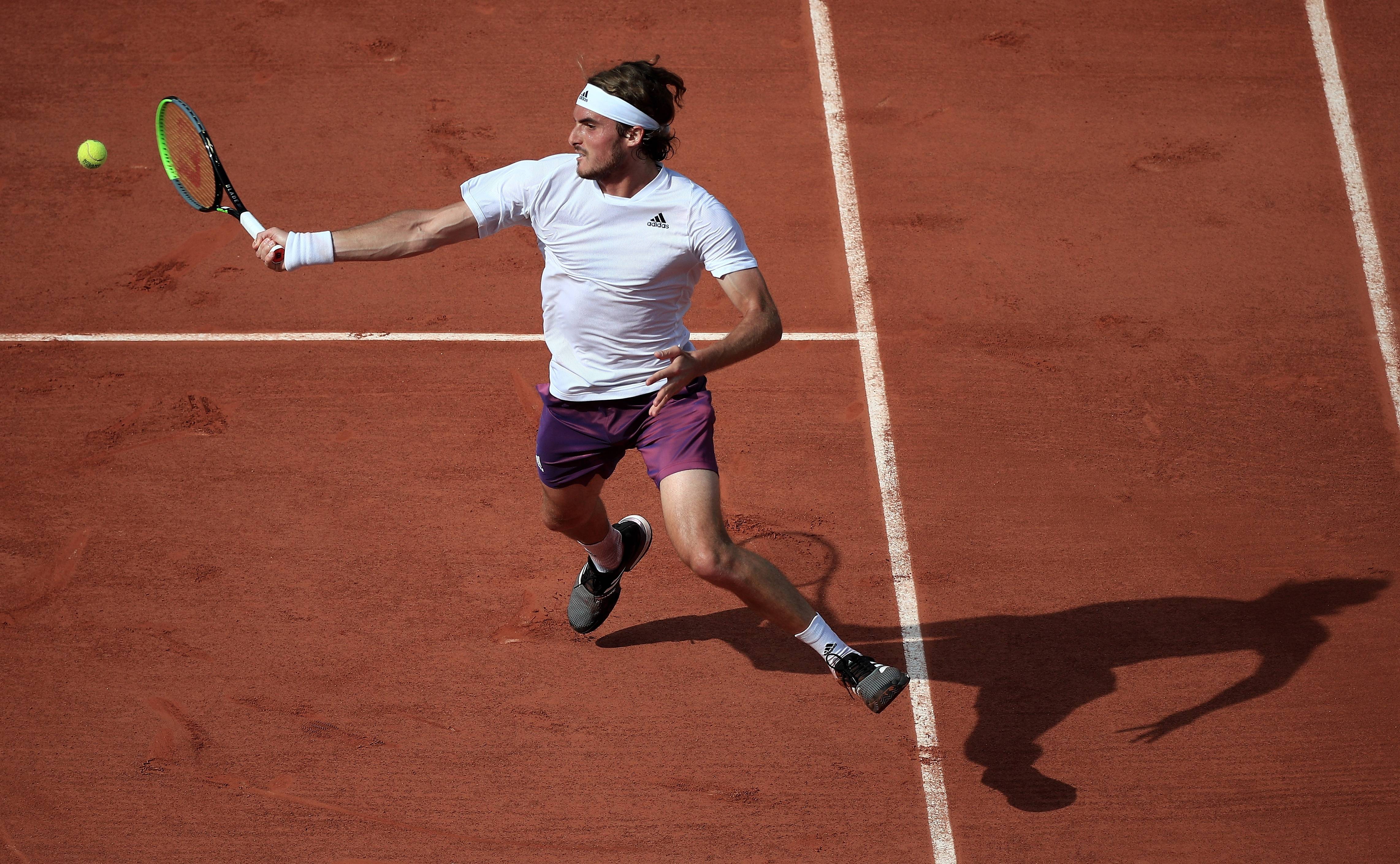 开云体育在线-法国网球队碾压意大利网球队，西西帕斯完成帽子戏法