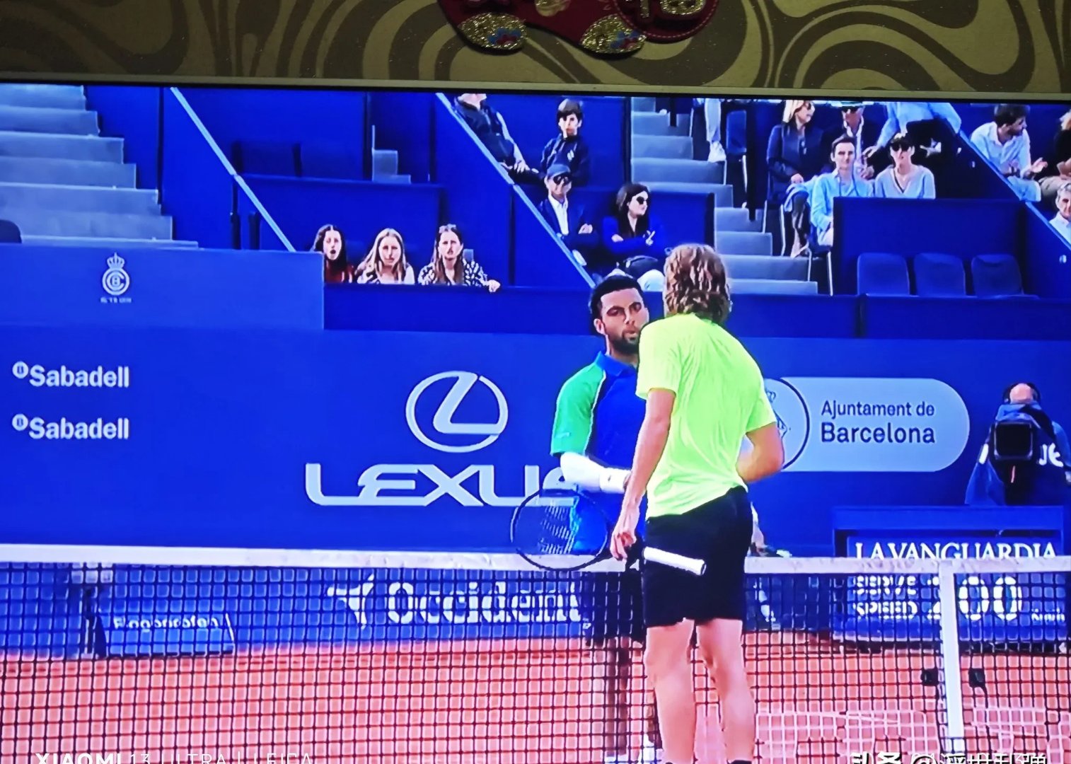 法国网球队碾压意大利网球队，西西帕斯完成帽子戏法