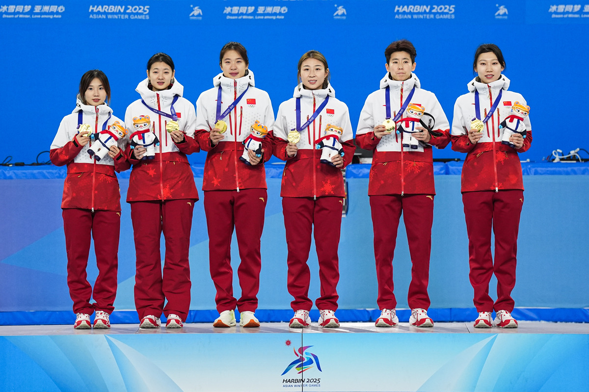 包含奥运会小组赛落幕，强队悉数晋级的词条