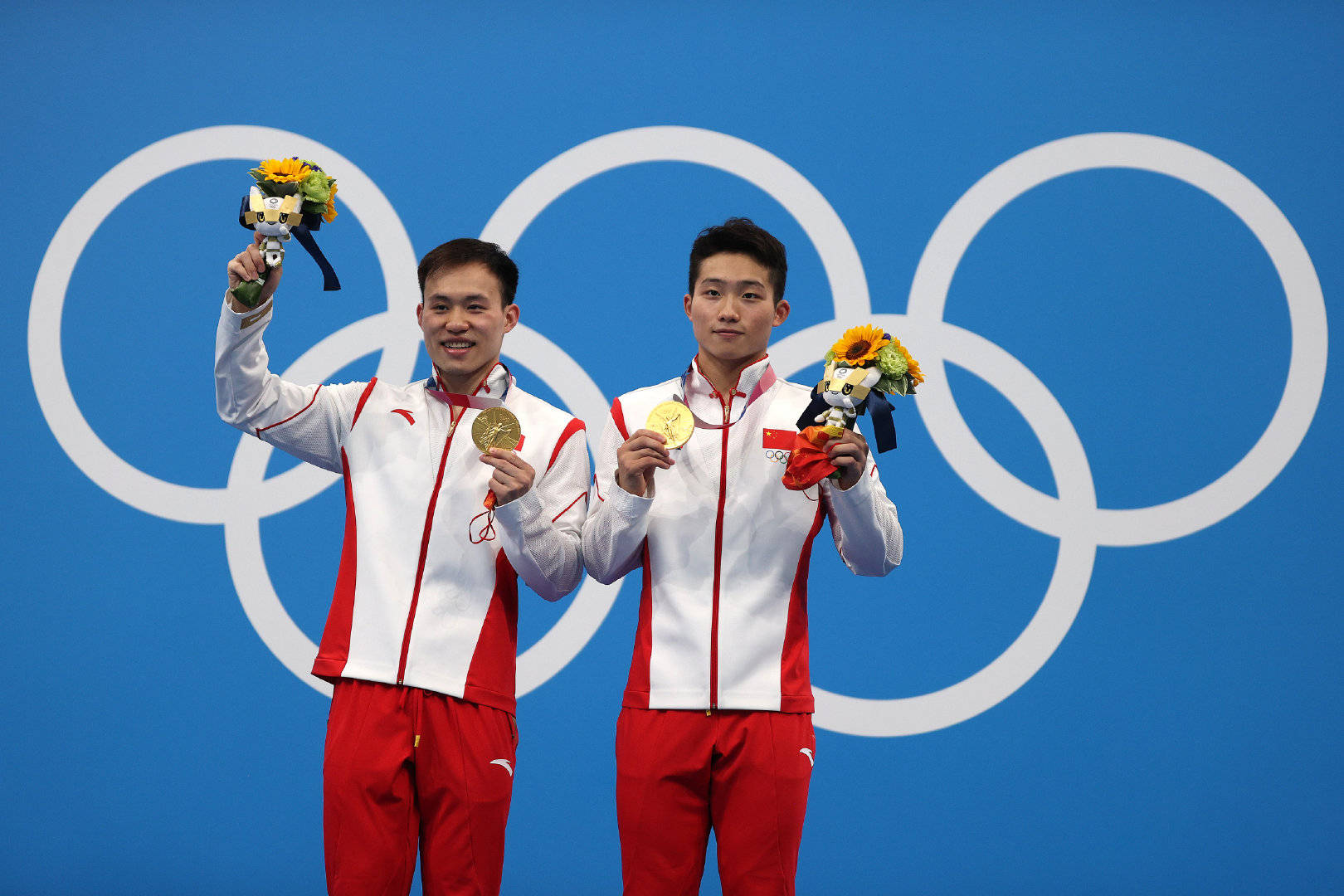 冷静与激情交织！体操完美收官