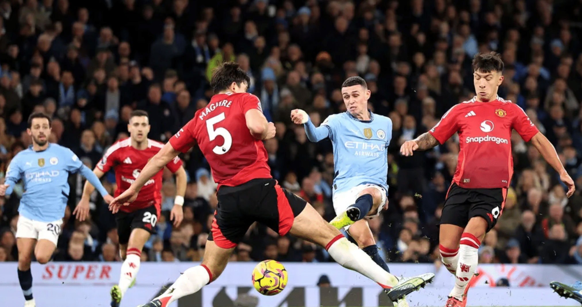 曼联队员战无不胜，夺得关键胜利!