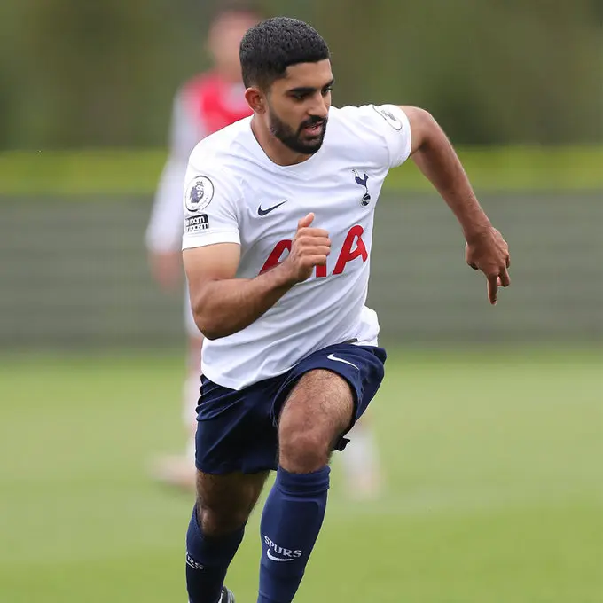 热刺青训营领军人选，意外涌现