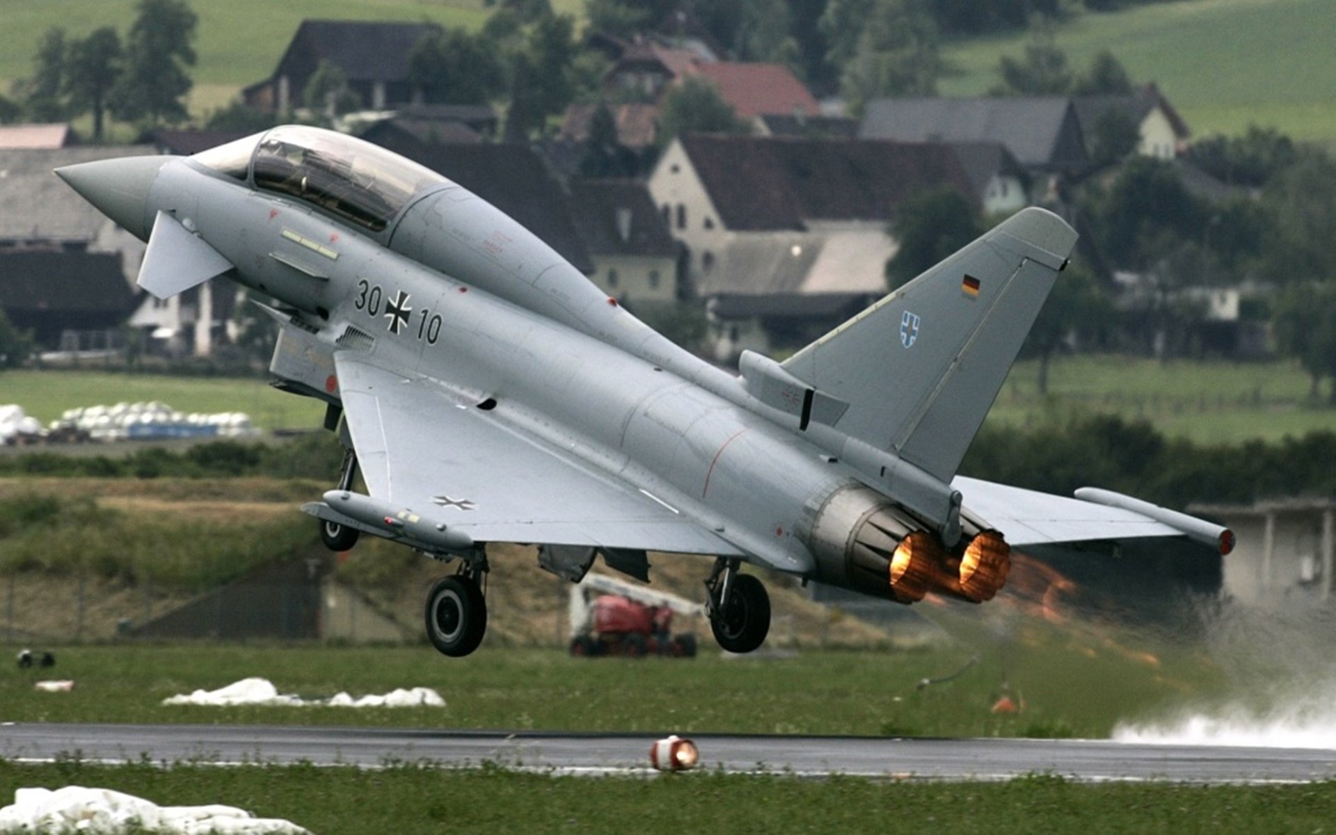 金玟哉关键时刻挺身而出，巴萨提前终结多特蒙德悬念