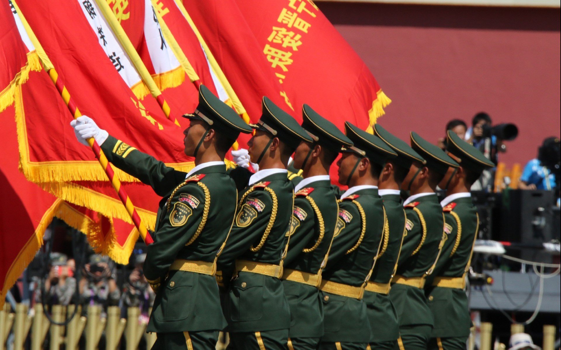 开云下载-神兵天降！班凯罗末节18分导演逆转，奇才终结浙江队不败神话