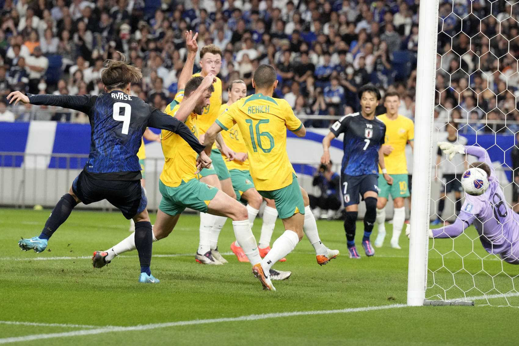 美加墨世界杯焦点战，厄瓜多尔完胜威尔士