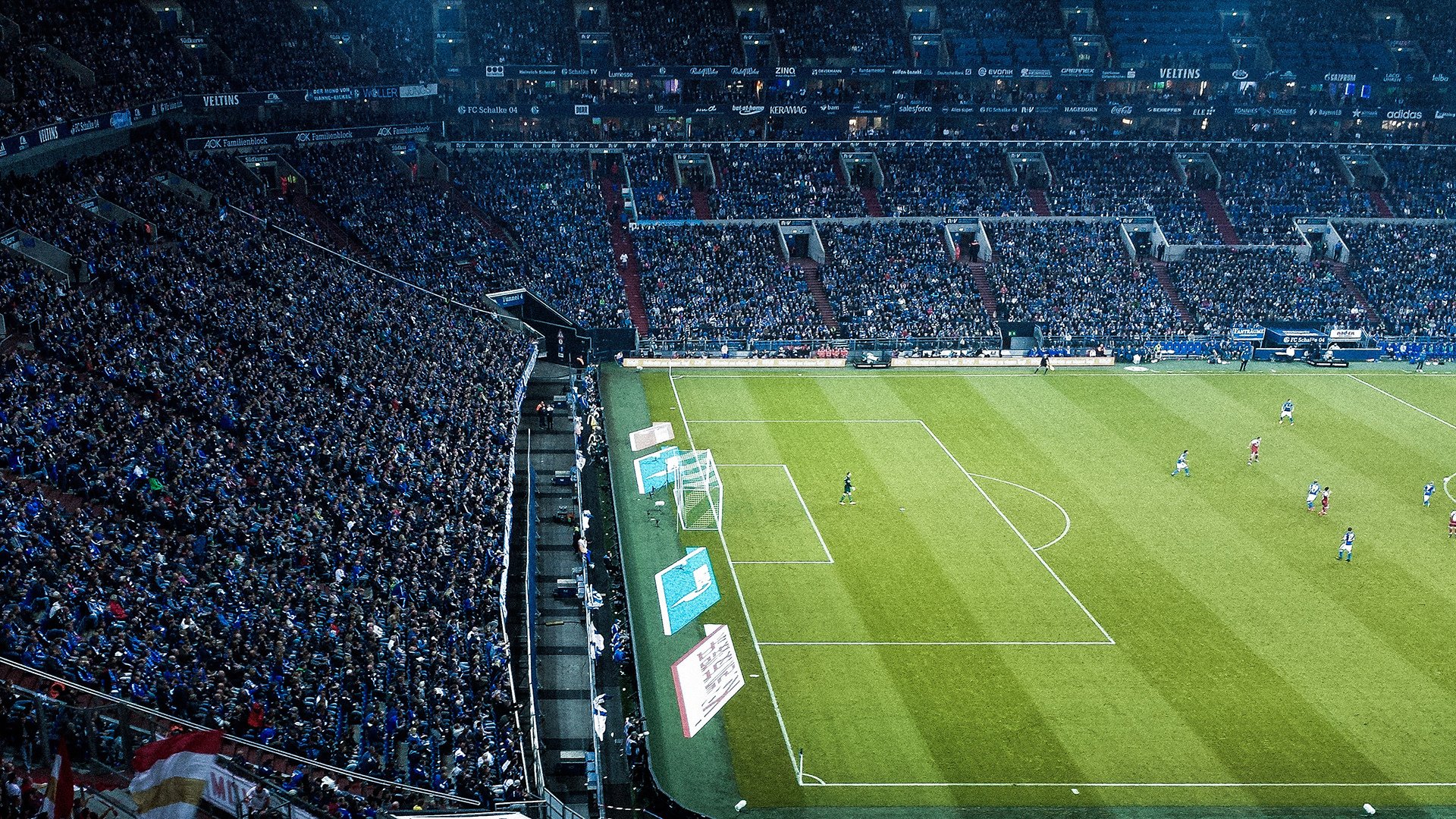 极限逆转,塞维利亚的球场狂想与范戴克的赛道统治