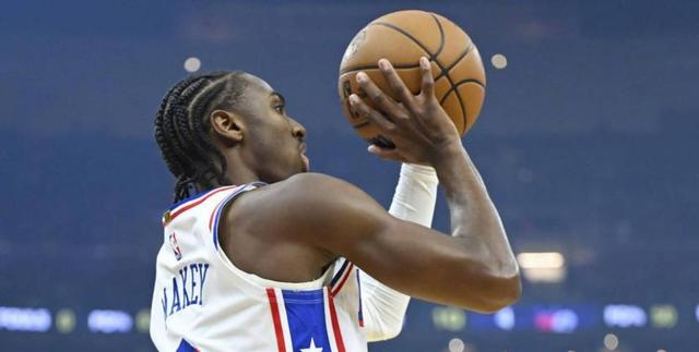 开云APP-恩比德在焦点战证明自己，火箭冲垮广东队