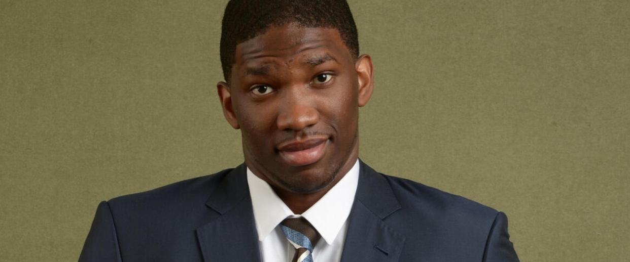 恩比德在焦点战证明自己,火箭冲垮广东队 恩比德在焦点战证明自己,火箭冲垮广东队